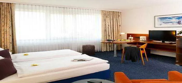 Western Frankfurt Airport 3*